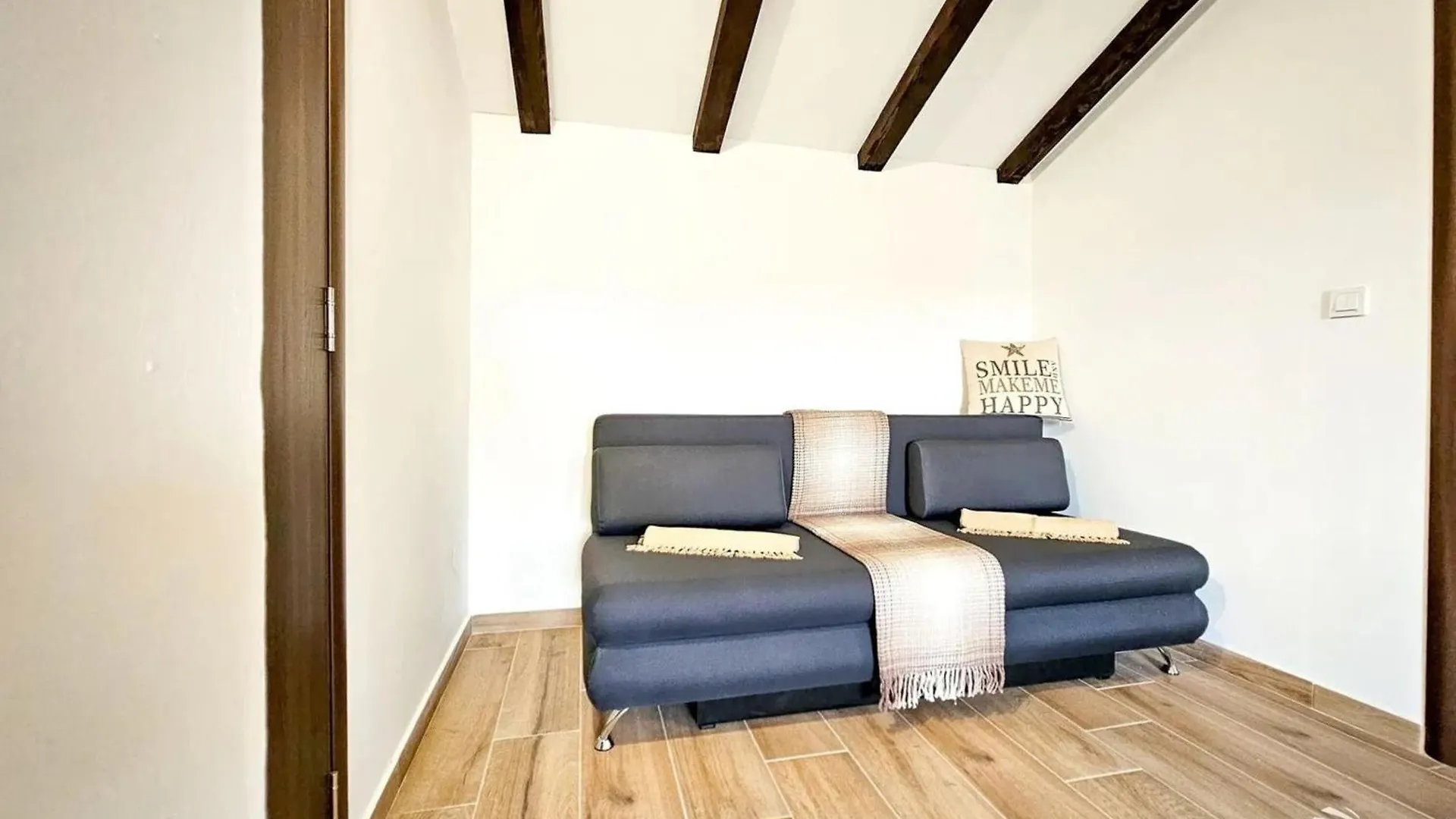 Harmony House Vito - Happy Rentals Lopar Apartment